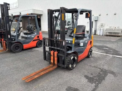 TOYOTA  FORKLIFT 