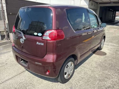 TOYOTA PORTE
