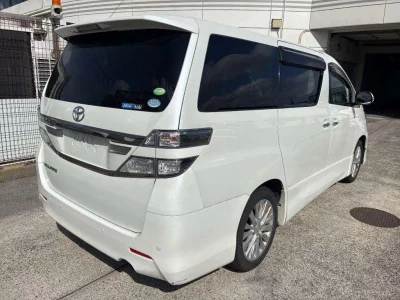 TOYOTA VELLFIRE