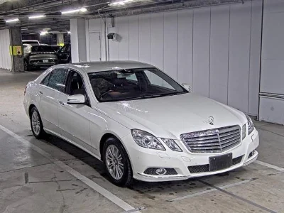 MERCEDES BENZ E CLASS
