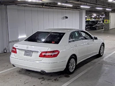 MERCEDES BENZ E CLASS