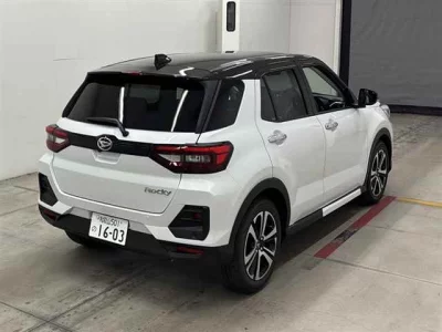 DAIHATSU ROCKY