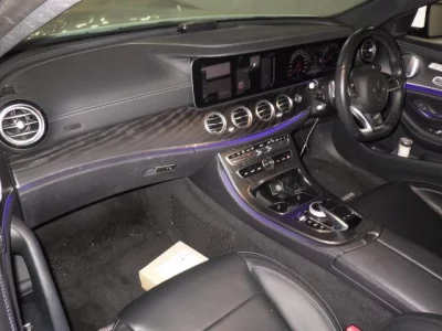 MERCEDES BENZ E CLASS