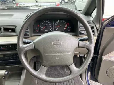 NISSAN PRAIRIE