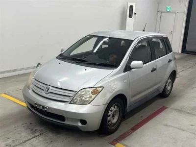 TOYOTA IST