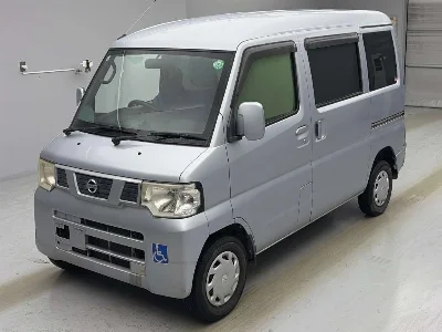 NISSAN CLIPPER VAN