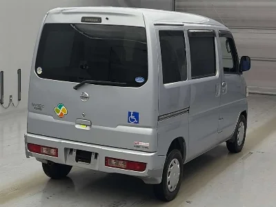 NISSAN CLIPPER VAN