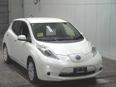 NISSAN LEAF