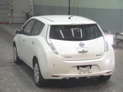 NISSAN LEAF