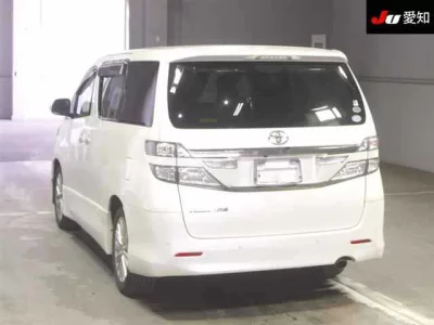 TOYOTA VELLFIRE