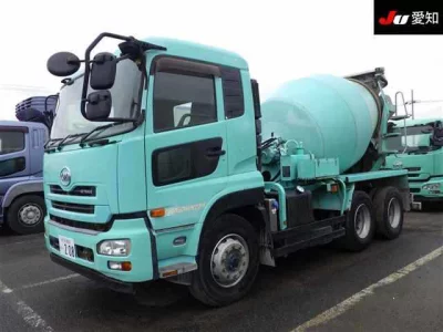 NISSAN UD