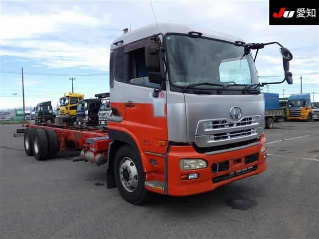 NISSAN DIESEL (UD) QUON  с аукциона в Японии