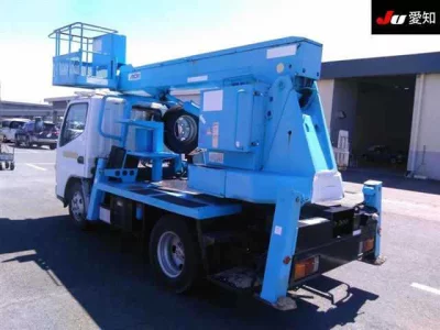 MITSUBISHI CANTER