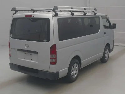 TOYOTA REGIUS VAN
