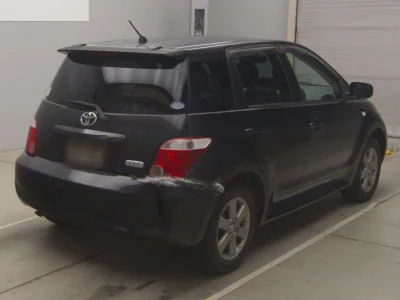 TOYOTA IST