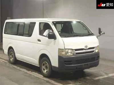 TOYOTA HIACE VAN