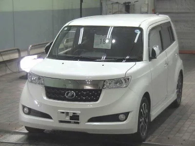 TOYOTA BB