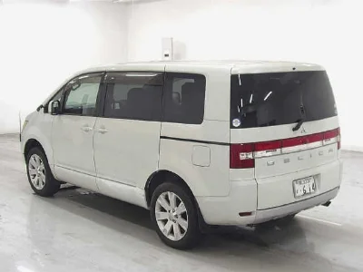 MITSUBISHI DELICA D5