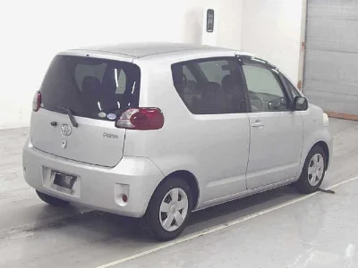 TOYOTA PORTE
