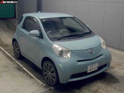 TOYOTA IQ