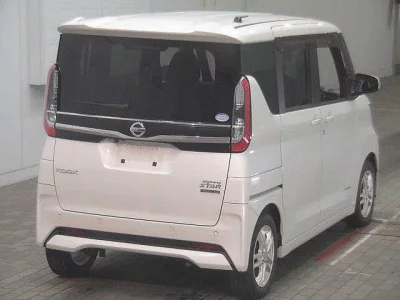NISSAN ROOX