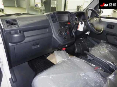 TOYOTA TOWN ACE VAN