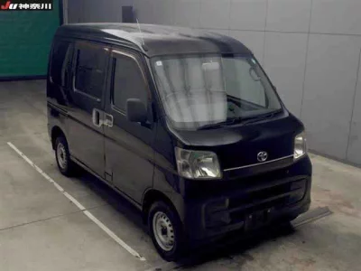 TOYOTA PIXIS VAN