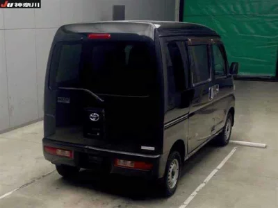 TOYOTA PIXIS VAN