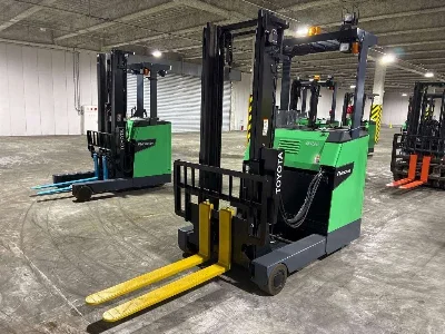 TOYOTA  FORKLIFT 