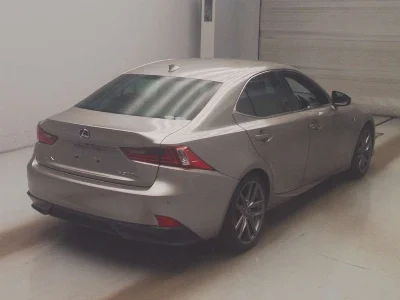 LEXUS IS