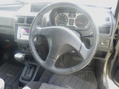 MITSUBISHI PAJERO MINI