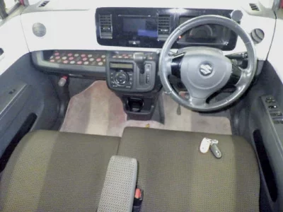 SUZUKI MRWAGON