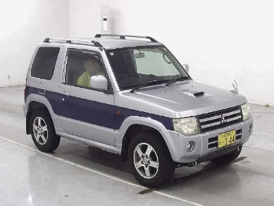 MITSUBISHI PAJERO MINI