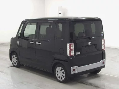 TOYOTA PIXIS MEGA