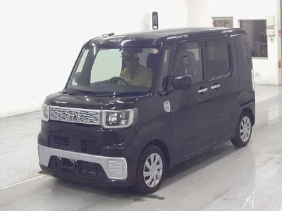 TOYOTA PIXIS MEGA