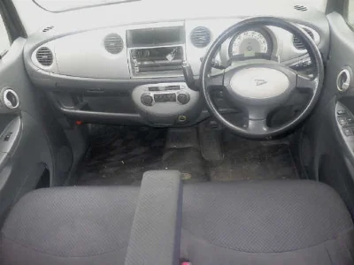 DAIHATSU MOVE LATTE
