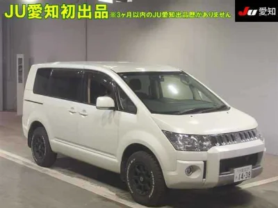 MITSUBISHI DELICA D5