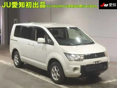 MITSUBISHI DELICA D5