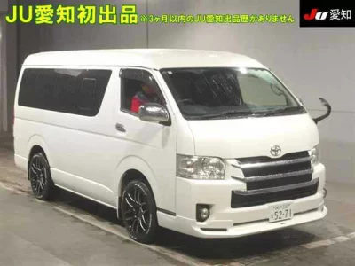 TOYOTA HIACE