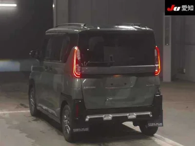 MITSUBISHI DELICA MINI