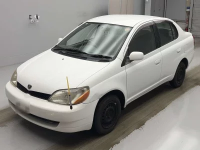 TOYOTA PLATZ