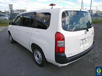 TOYOTA SUCCEED