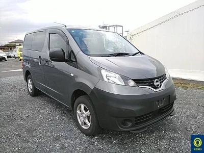 NISSAN NV200