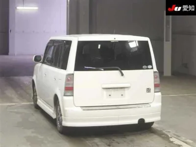 TOYOTA BB