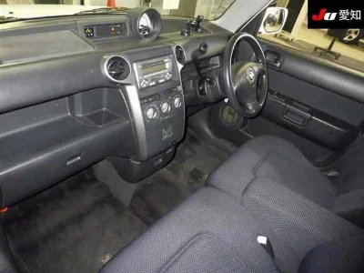 TOYOTA BB