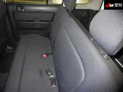 TOYOTA BB