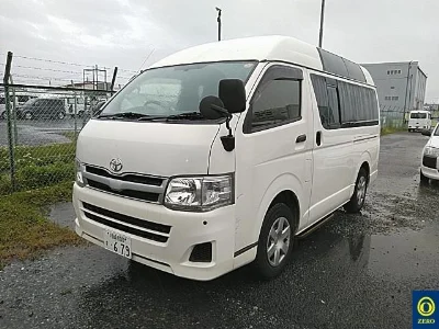 TOYOTA HIACE