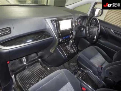 TOYOTA VELLFIRE