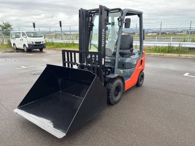 TOYOTA  FORKLIFT 