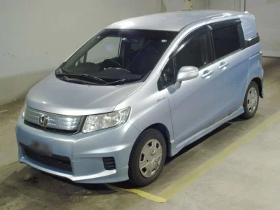 HONDA FREED SPIKE